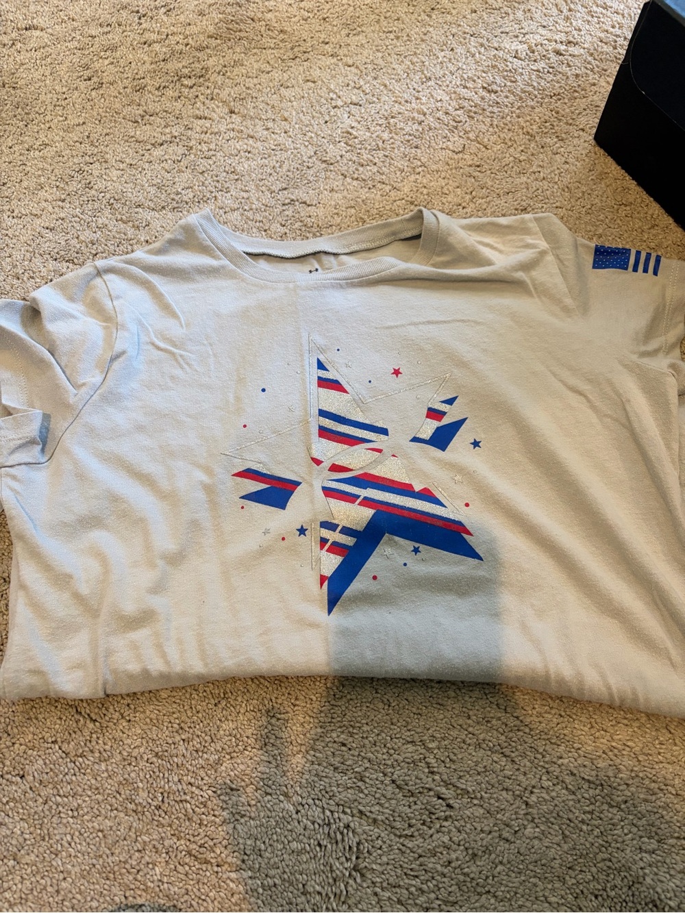 Girl’s UnderArmour Grey Graphic Star Print T-Shirt - Red & Blue Accent